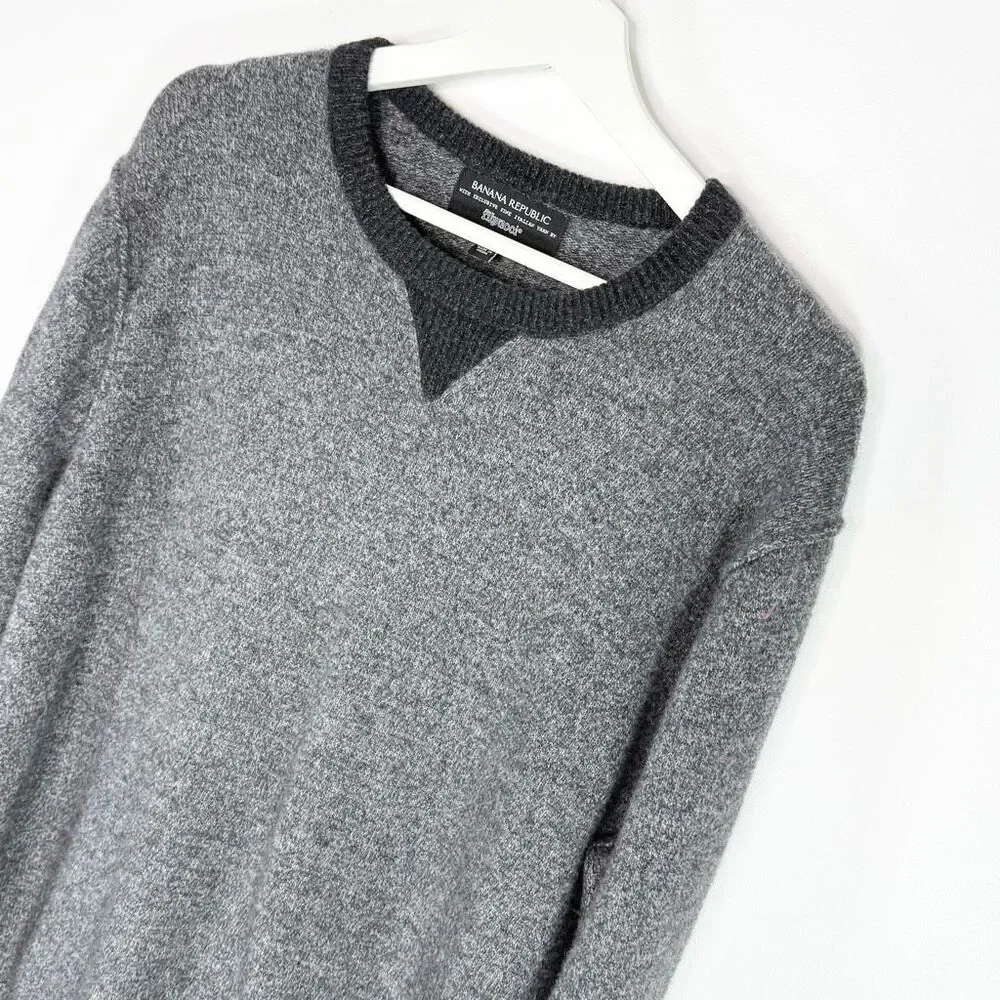 Banana Republic x Filpucci Wool Blend Charcoal Crew Neck Sweater. - US Men’s Siz